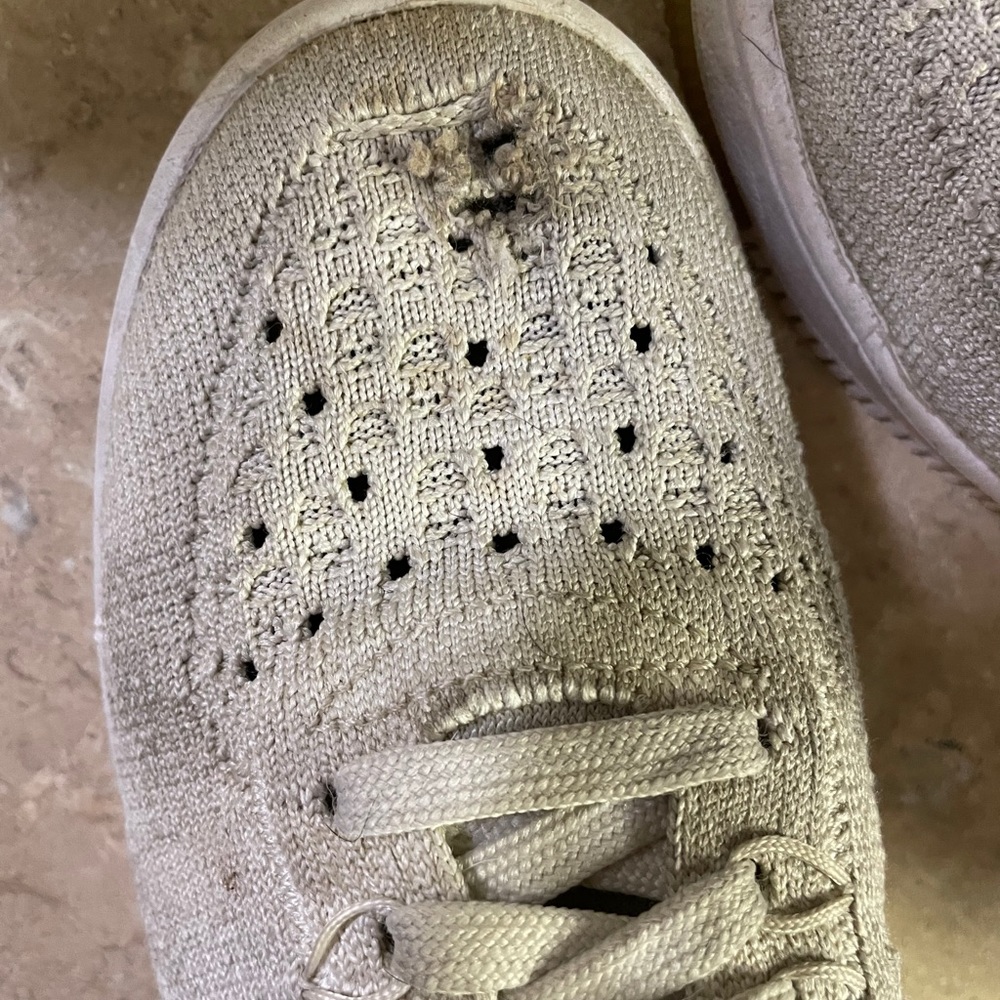 Shoes - Picture 4 of 4
